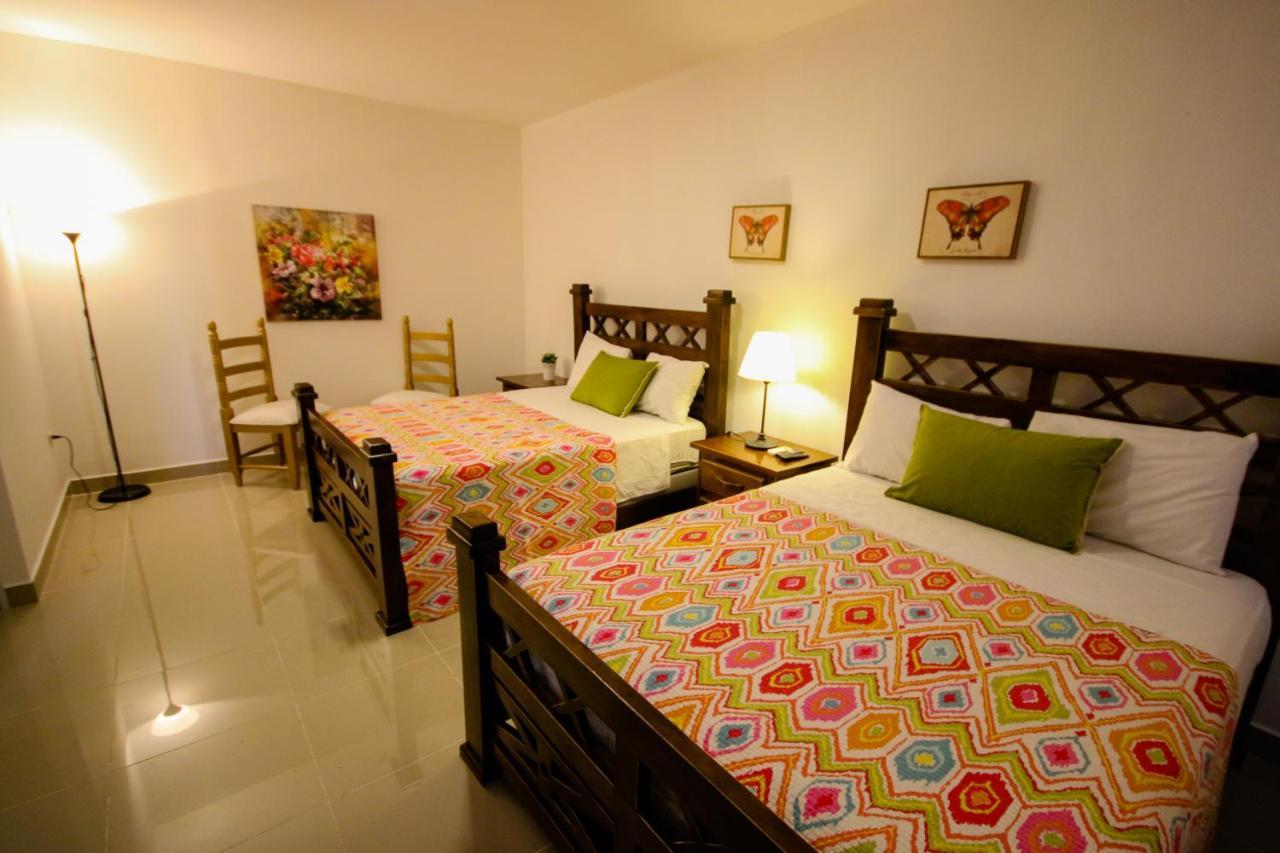 Rancho Guacamayos Hotel & Restaurantes Bonao Bagian luar foto