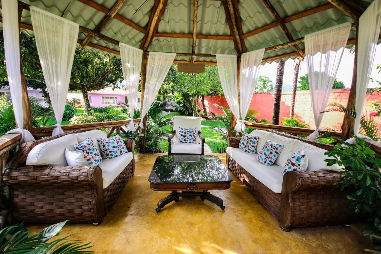 Rancho Guacamayos Hotel & Restaurantes Bonao Bagian luar foto